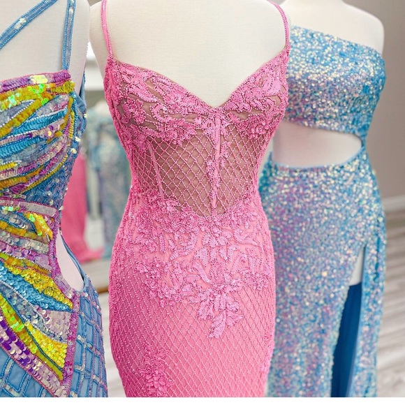 Ashley Lauren prom dress Size 4 worn once - Picture 2 of 5